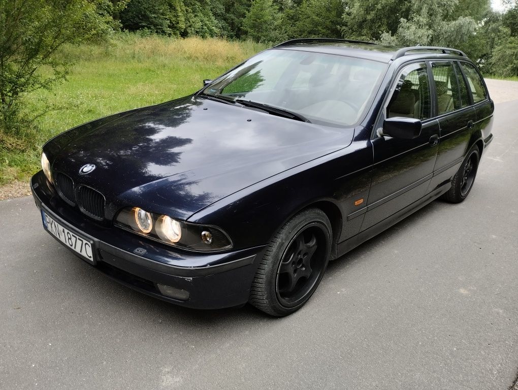 BMW E39 b/G 2.8  automat w bdb stanie