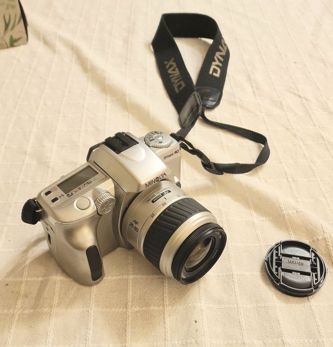Lustrzanka analogowa, aparat Minolta Dynax 40, testowana z filmem