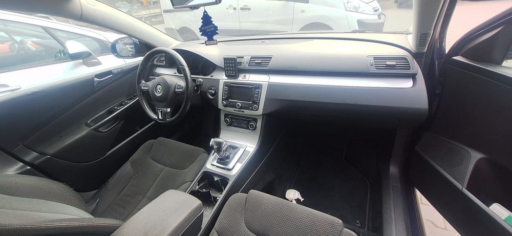 Volskwagen passat b6 caly na części