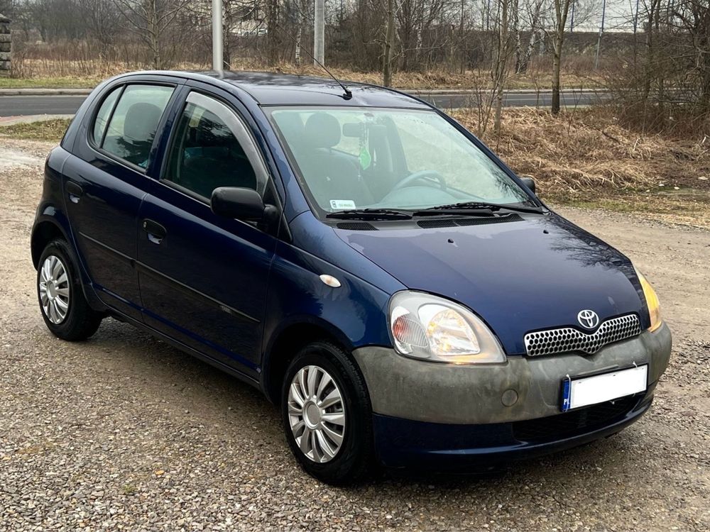 Toyota yaris*benzyna*100 tys przebiegu*bez korozji*salon polska*