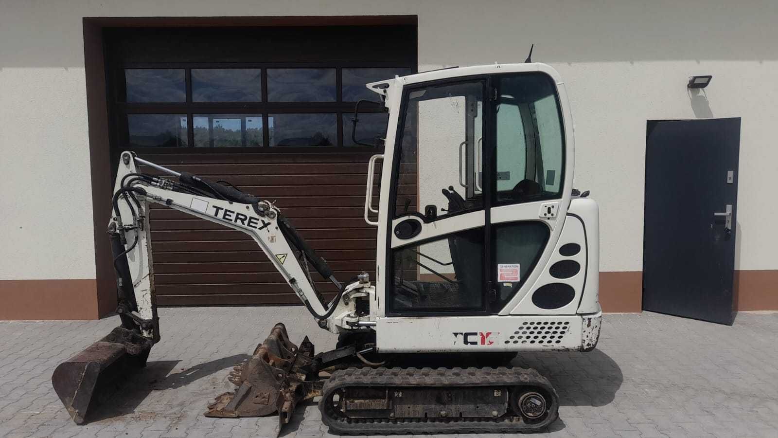 Minikoparka Terex TC16