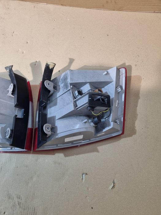 Lampa tył idealna octavia III