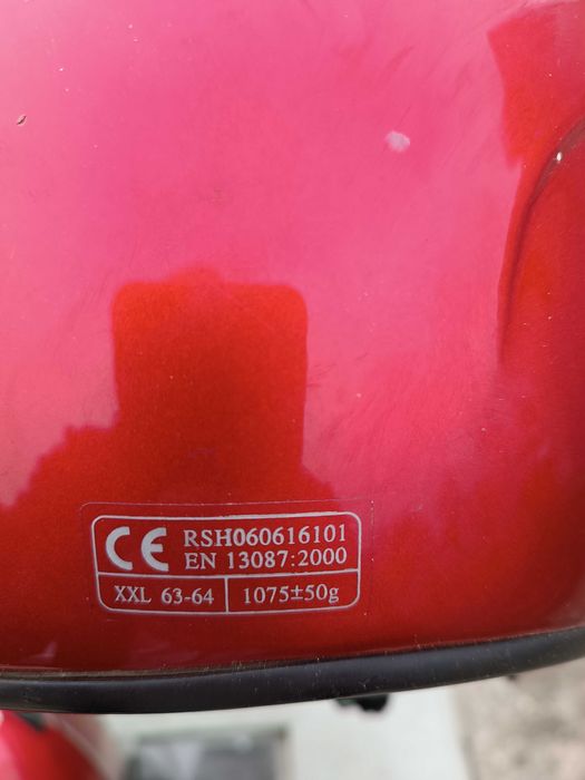 Kaski motocyklowe firmy awima