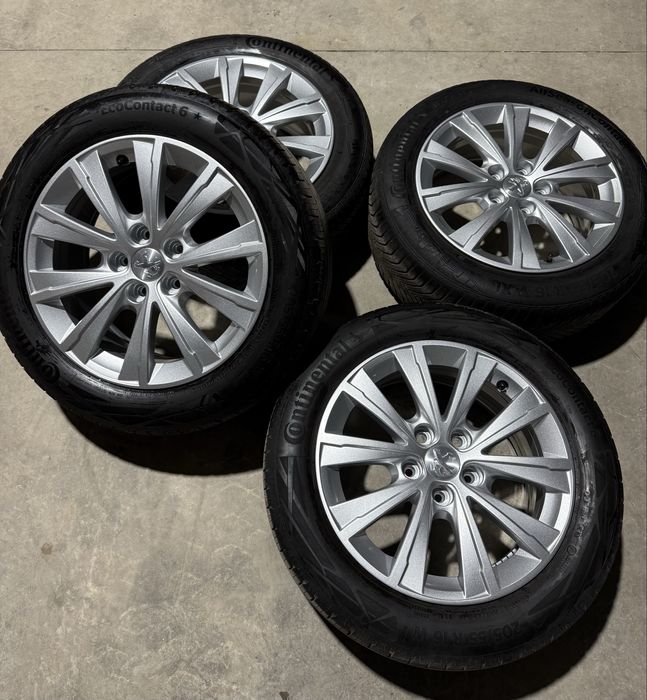 Peugeot Jantes e pneus 16”