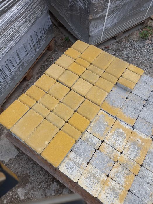 ПРОДАМ  Другий сорт Тротуарна плитка Бордюри дорожі бордюри садові