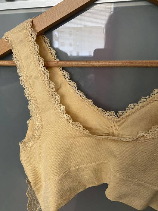 Biustonosz z poduszkami bez zapięcia z tylu rozmiar  85B/L