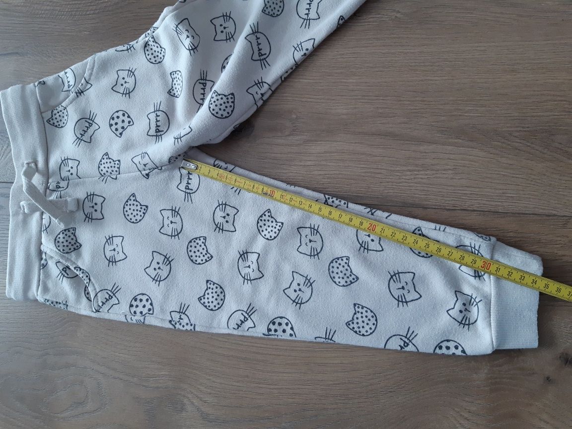 Spodnie dresowe dziewczęce wiosna r. 98