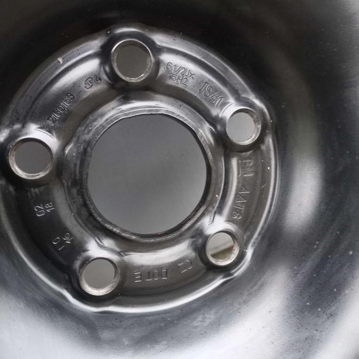 Felgi 16 cali  plus opony zimowe  Continental