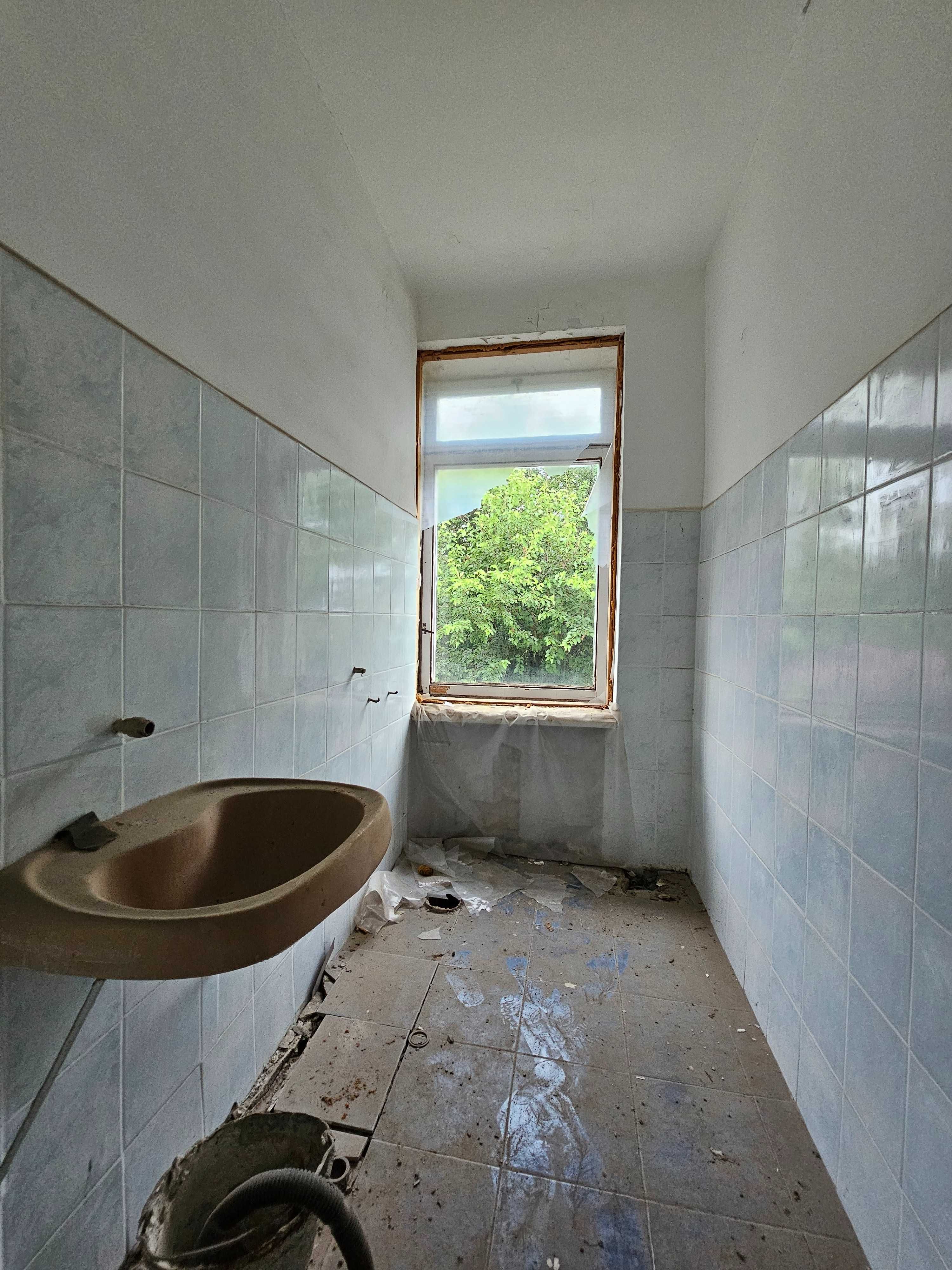 Продаётся помещение 380 кв.м. на Карачунах, ул. Бахчисарайская