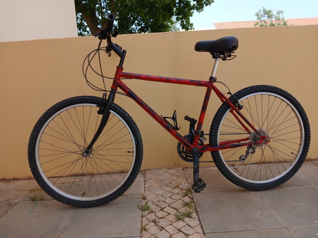 Bicicleta usada como nova