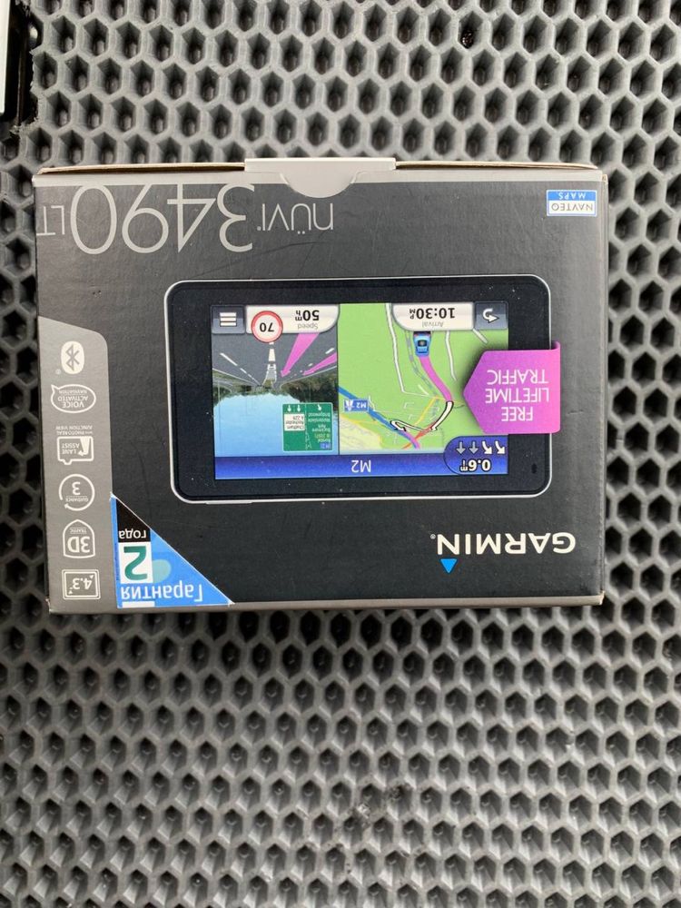 GPS навигатор Garmin nuvi 3490 с безлимитными обновлениями