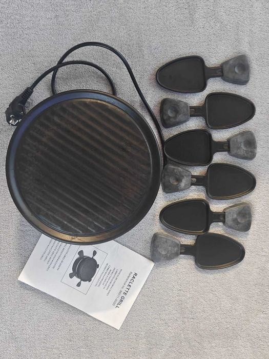 Grill elektryczny Raclette – zestaw z patelenkami