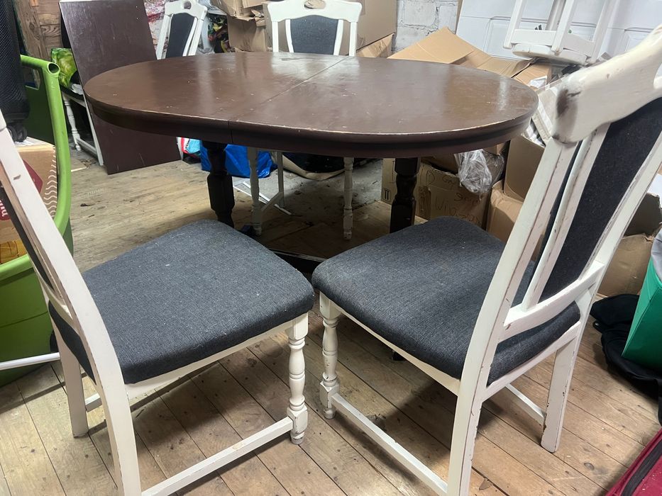 Stół z 6 krzesłami do renowacji – lite drewno