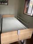 Cama articulada eletrica com rodas
