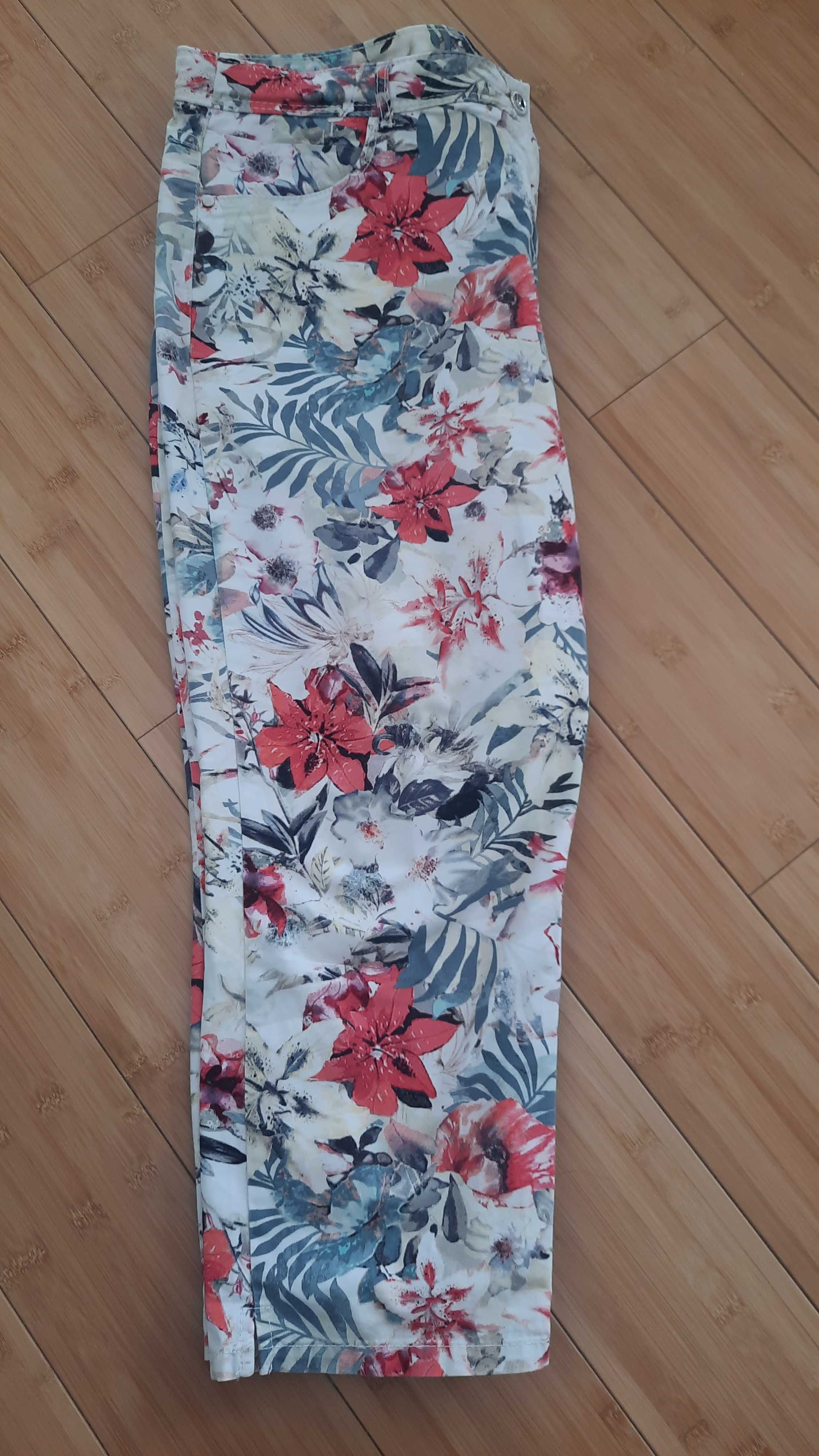 C&A duze spodnie w kwiatki na lato