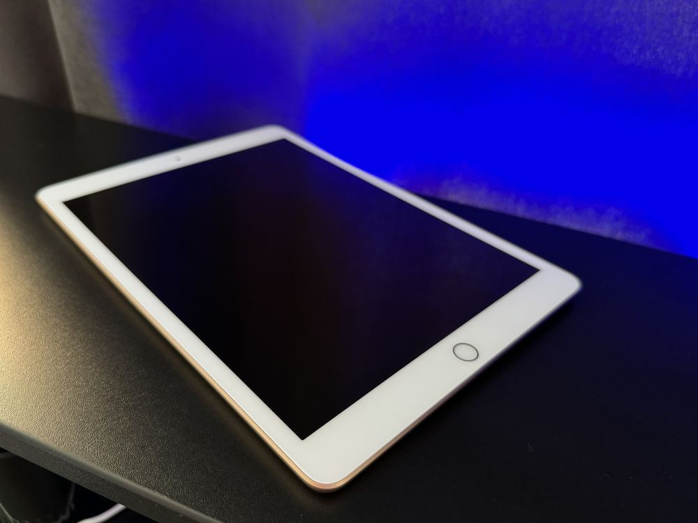 iPad (7th Generation) Wi-Fi 32GB Gold