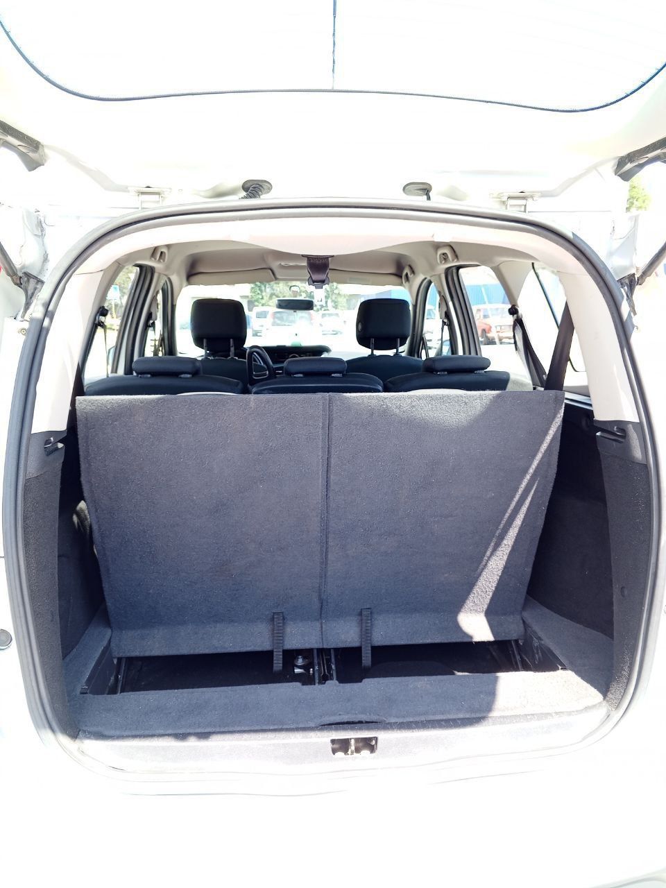 Renault scenic 2012