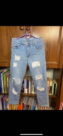 Дитячі порвані джинси