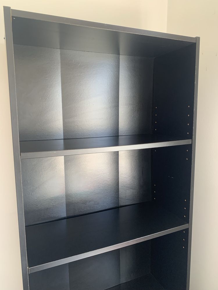 Estante IKEA preta