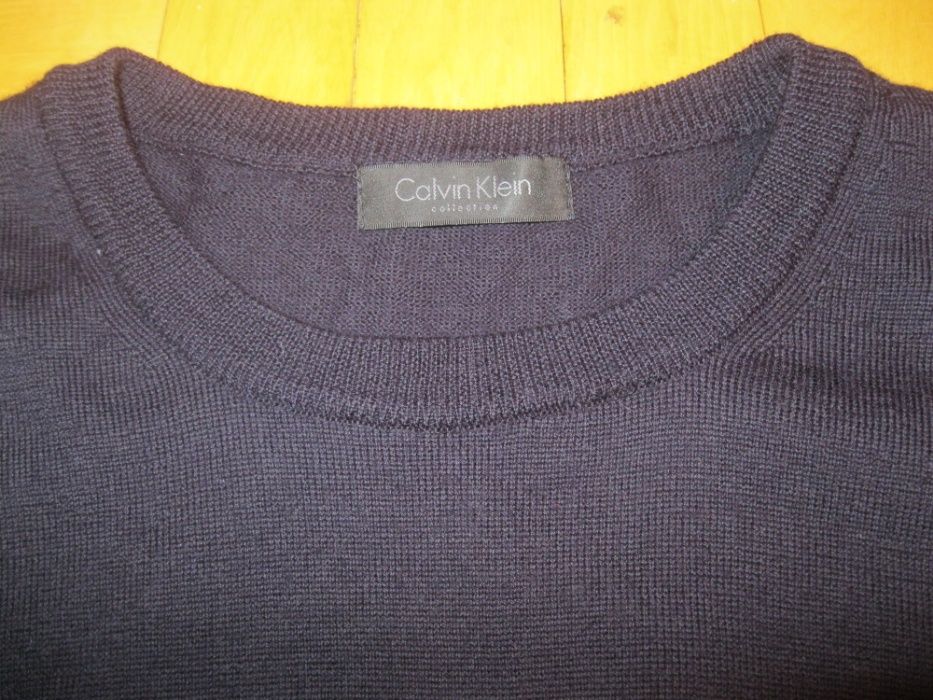 Продам пуловер свитер Calvin Klein