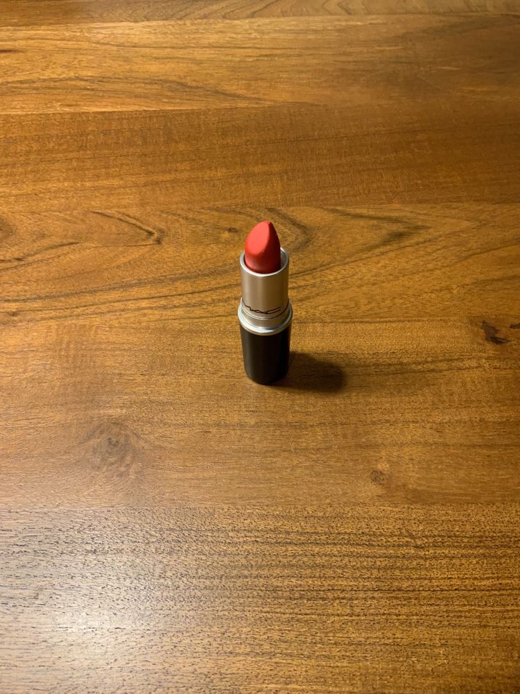Batom da Mac - originais e novos - Gel/Rubywoo/ Saint German