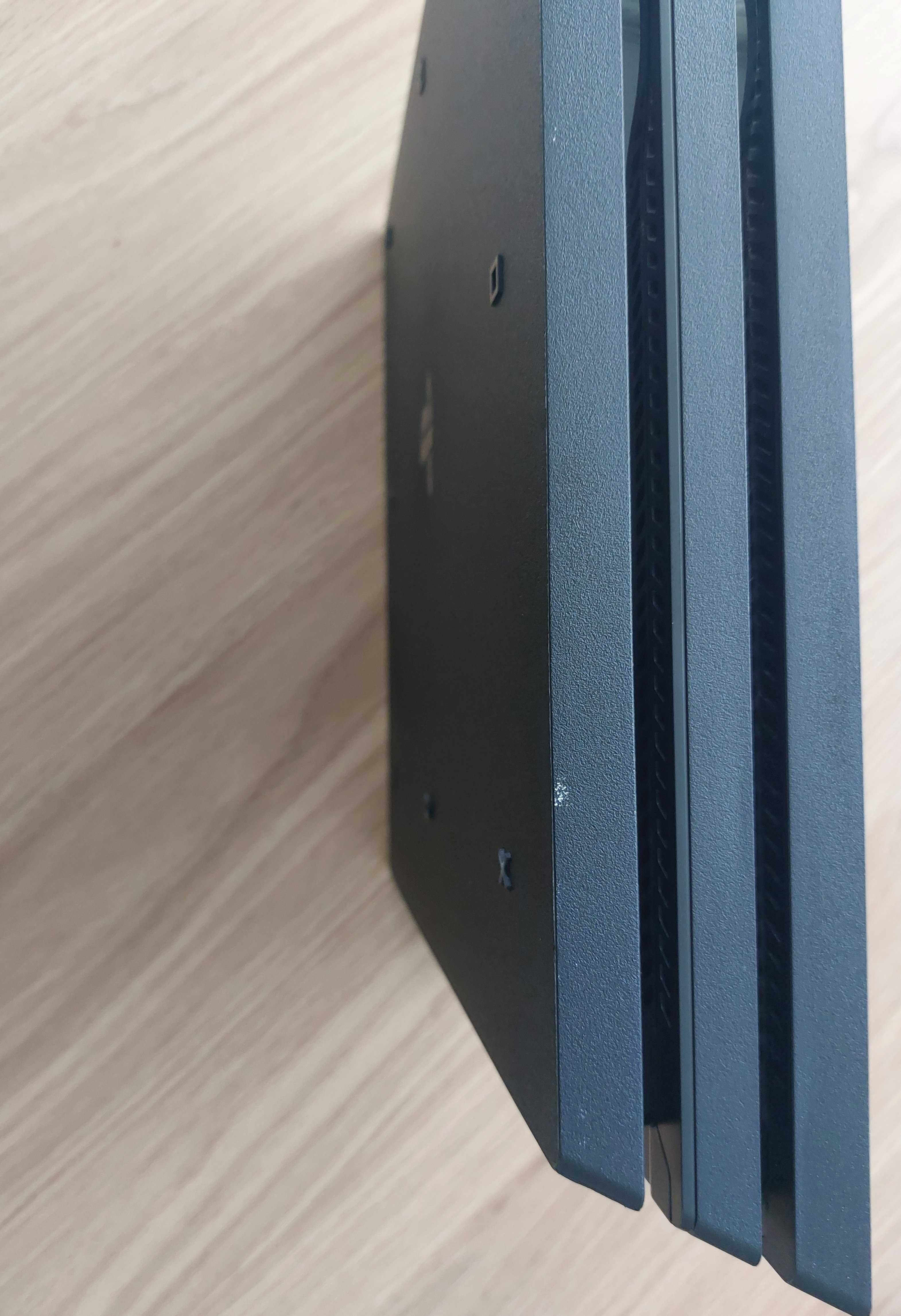 PlayStation 4 Pro 1TB + 2 pady DualShock 4 + Okablowanie | 4K HDR