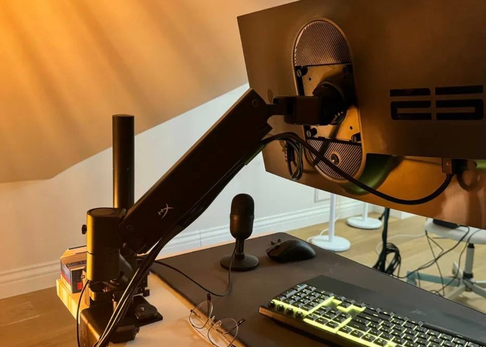 Кронштейн HyperXSingle (66X81AA) настольное крепление для монитора