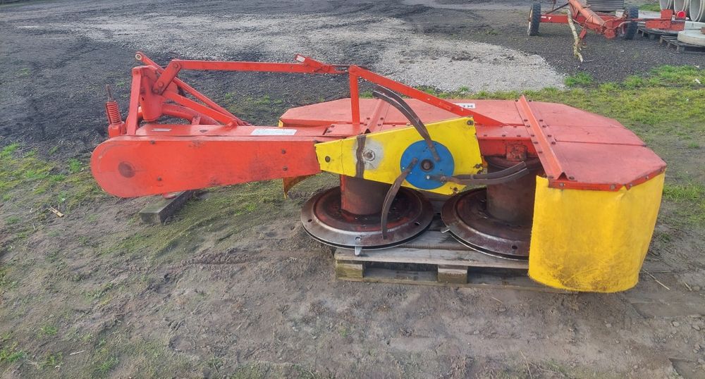 Kosiarka Rotacyjna Famarol z Rozbijakiem pokosu.