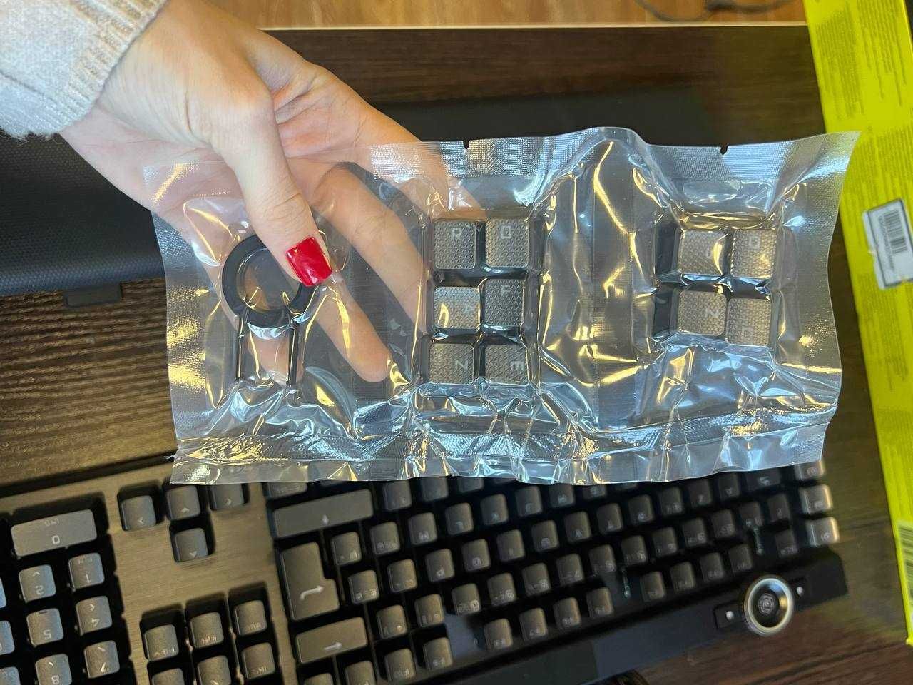 Ігрова клавіатура Corsair K100 RGB Cherry Mx Speed