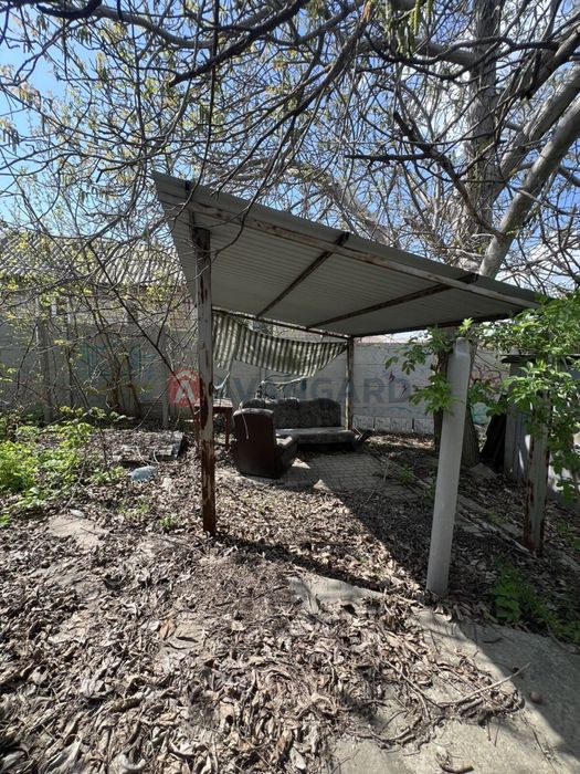 Продам ветхий домик с участком 13 соток в с.Любимовка, Приднепровск