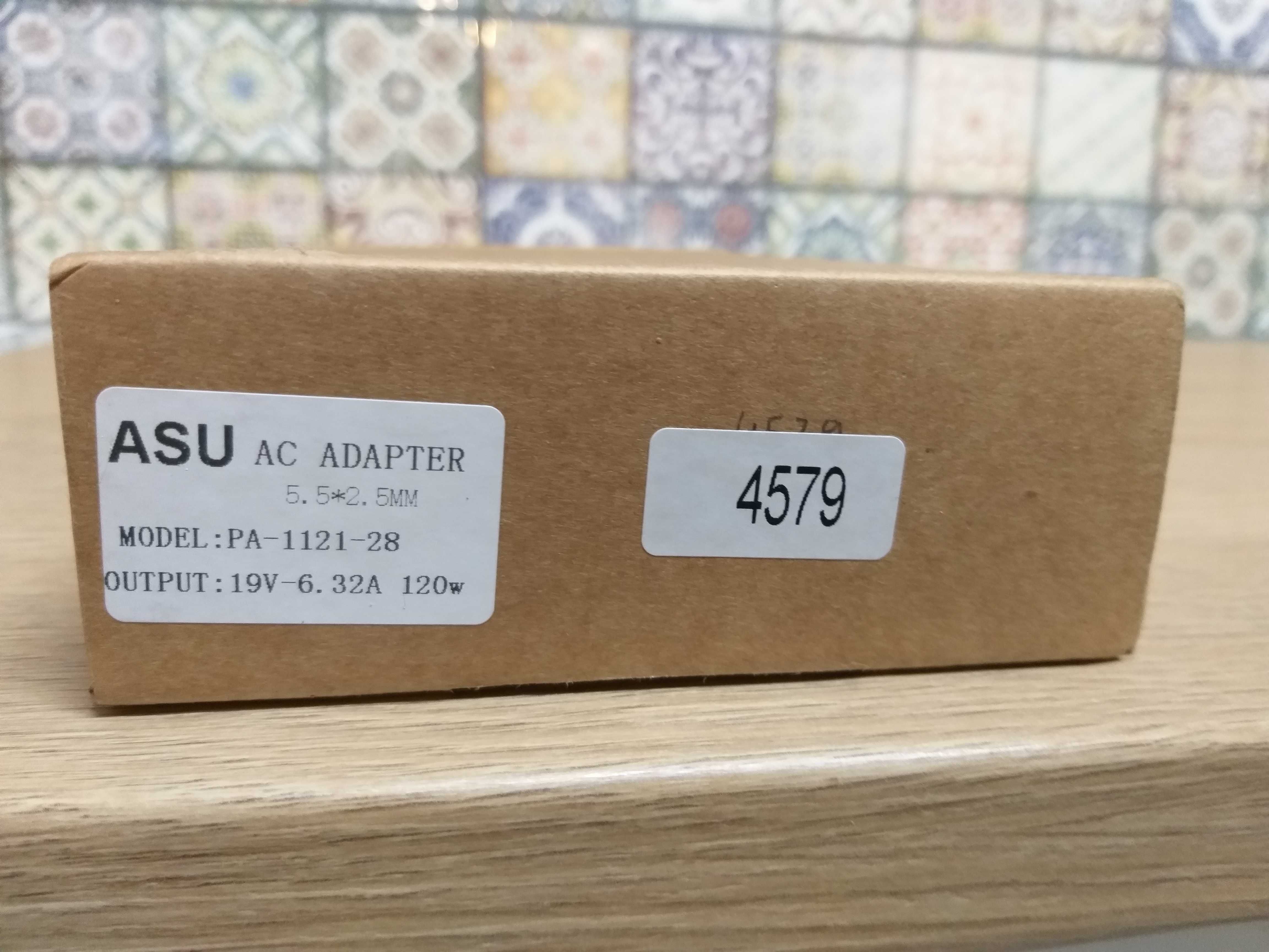 Блок живлення Asus 19в, 6,32а,  штекер 5,5*2,5 мм.