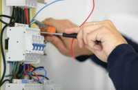 Срочный вызов электрика:услуги: ремонт: замена проводки.