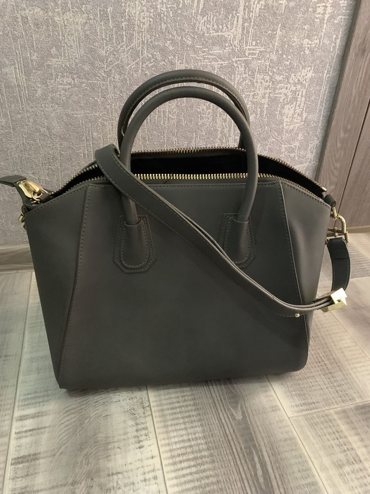 Жіноча сумка Givency(Живанші)