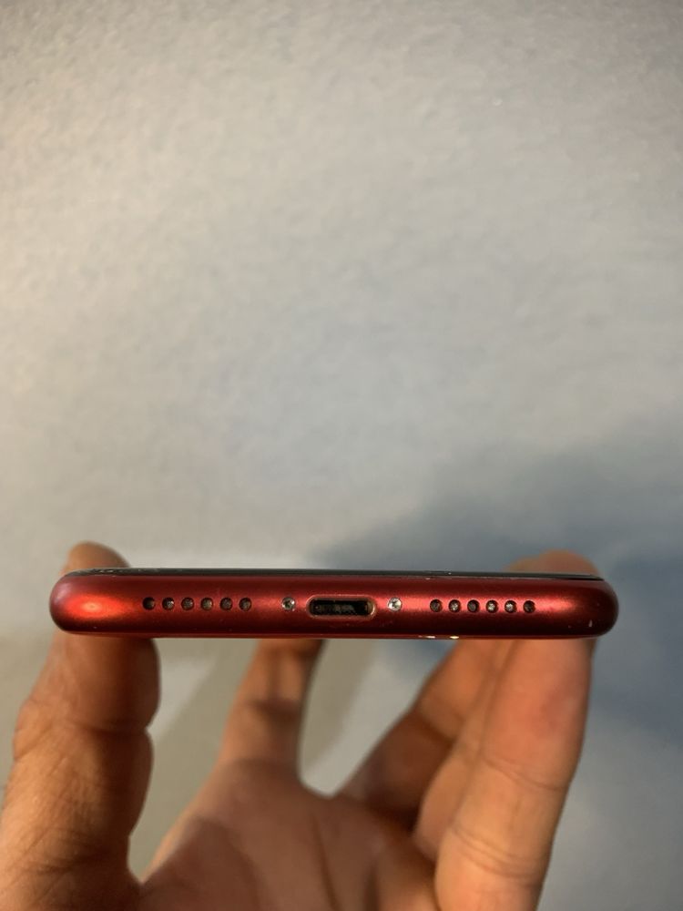 iPhone 11 red донор iCloud lock