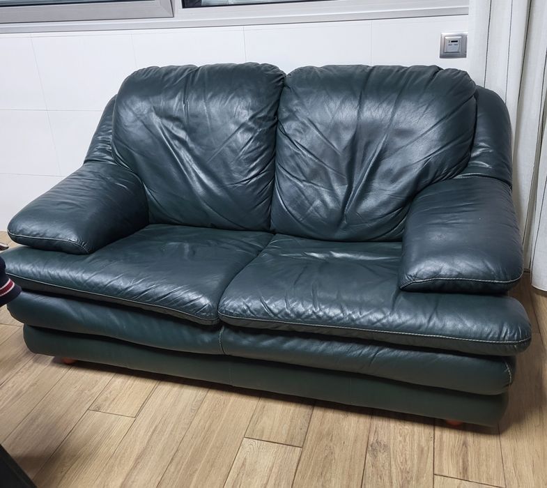Sofá 2 lugares em pele