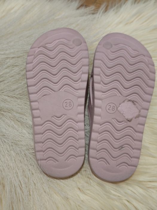Klapki na basen dla dziewczynki pudrowy róż / Lila rozmiar 28