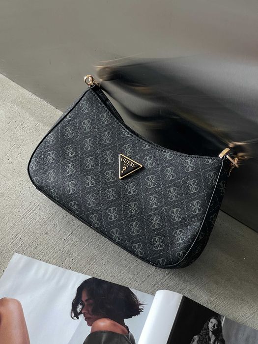 Сумка женская Guess Noelle багет 2 в 1 Гесс через плече черная
