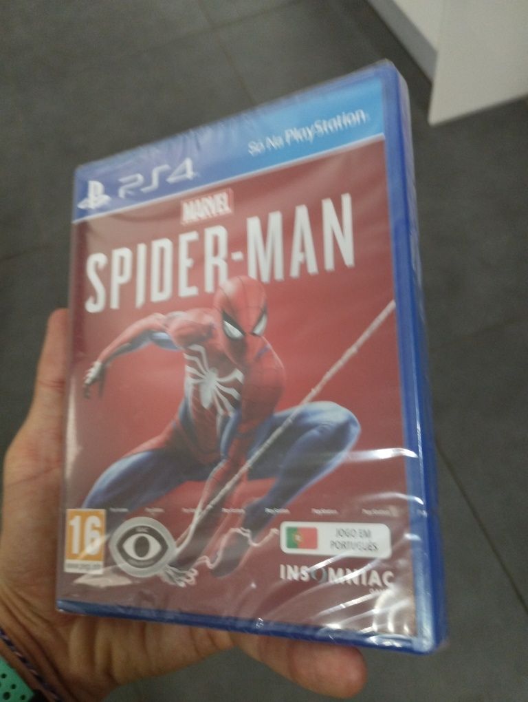 Jogo Spiderman PS4 por abrir