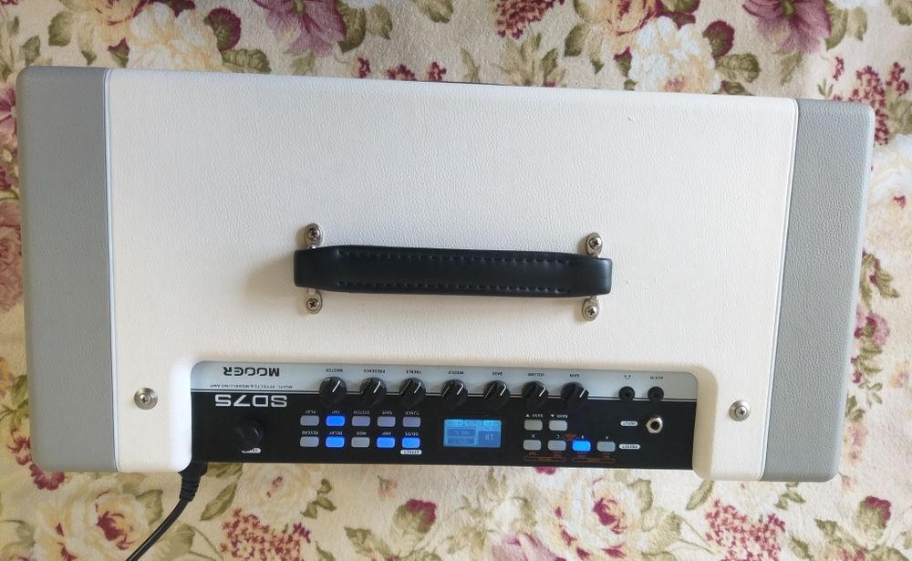 Продам Комбоусилитель mooer sd 75