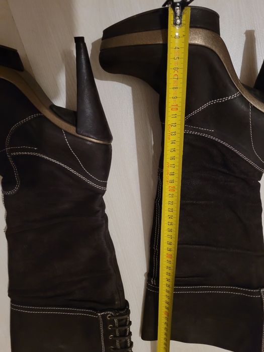 Botas senhora n.39 salto alto