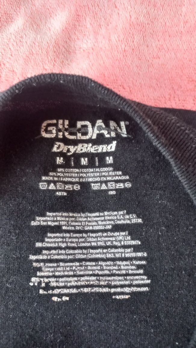 Koszulka męska czarna Gildan, rozmiar M,  bawełna 50 %