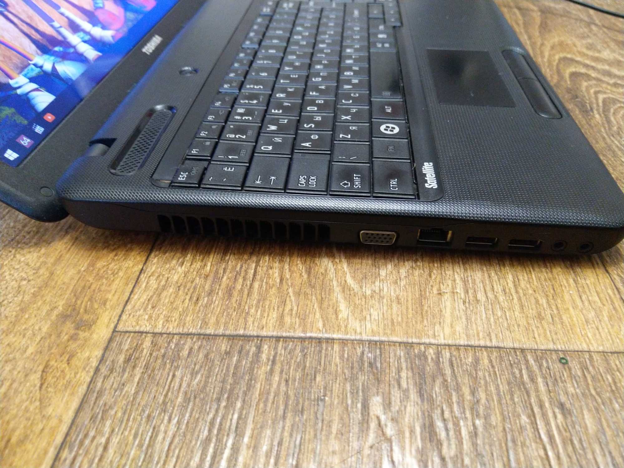 TOCHIBA Satellite C660D-178 (E-350/DDR3 4GB./HD6310M/SSD 120gb.)