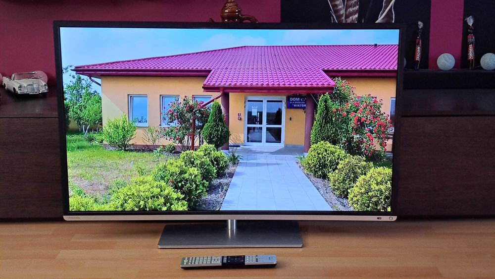 Telewizor Toshiba 40", Smart TV