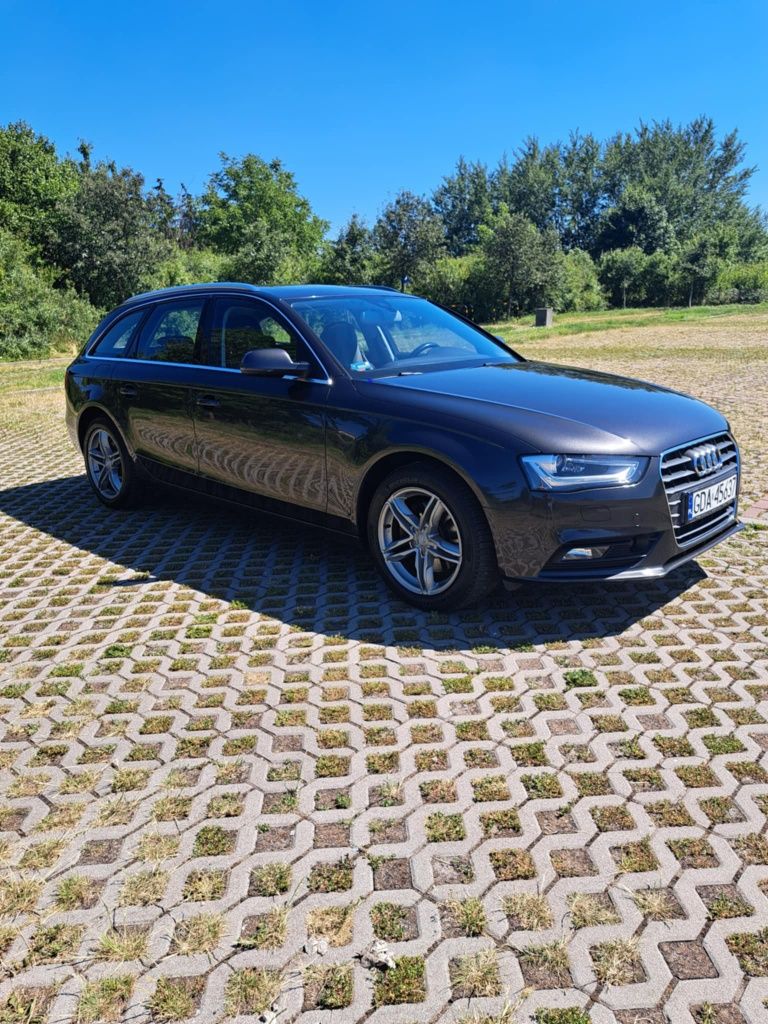 Audi a4 b8 lift 2,0 tdi
