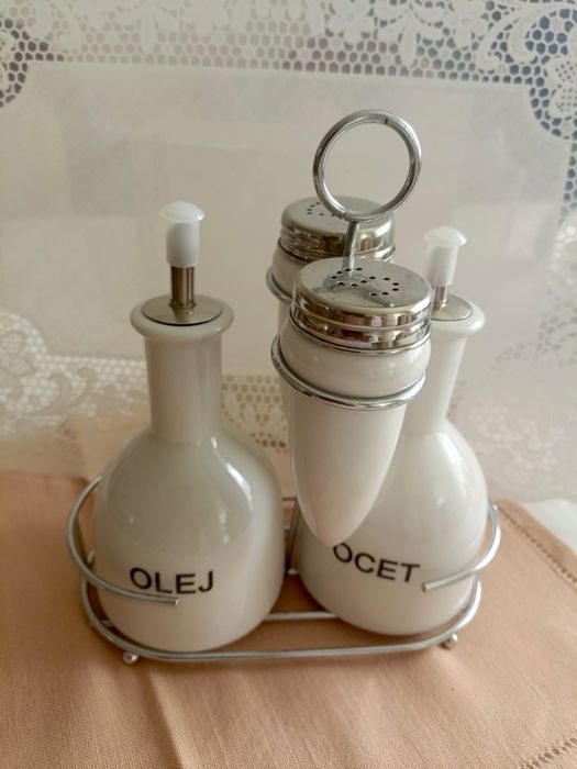 Ceramiczny zestaw do przypraw