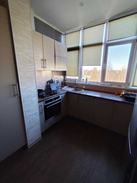 Продам 1-к квартиру с ремонтом, 43 кв.м, на Черемушках (3-227-104 ОФ)