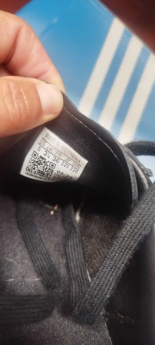 Tênis adidas originais!