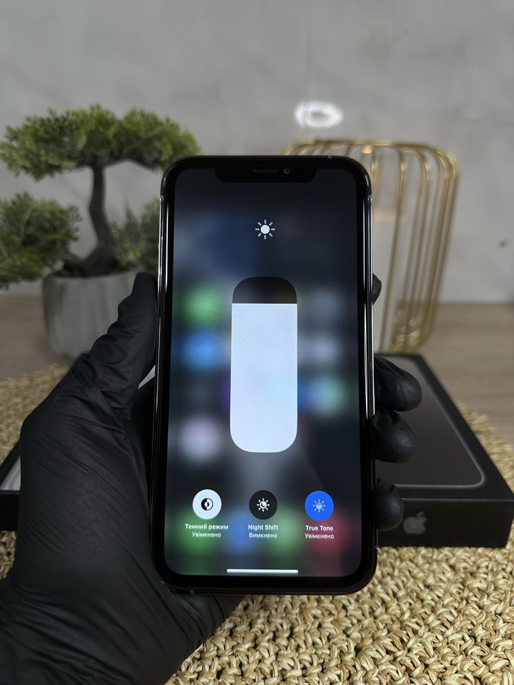 IPhone 13 Pro (Graphite) 128GB IPhone XR в корпусі IPhone 13 Pro