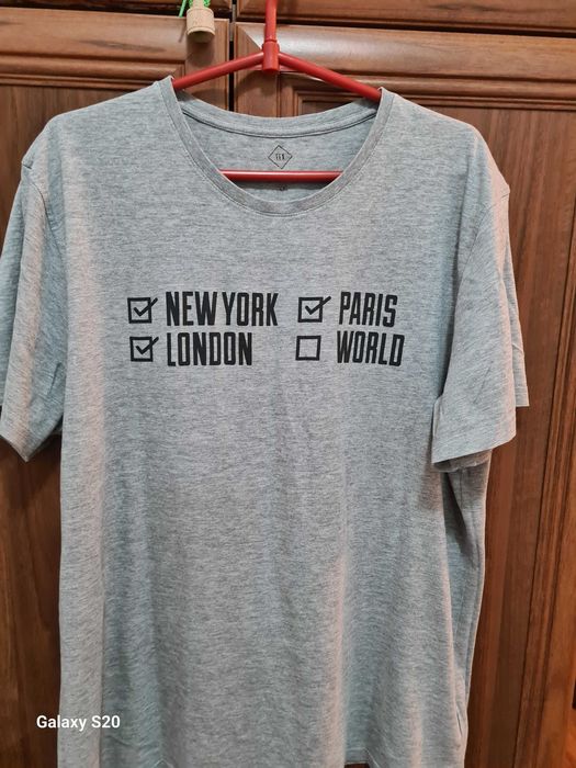 Koszulka męska szara z nadrukiem marki Basic