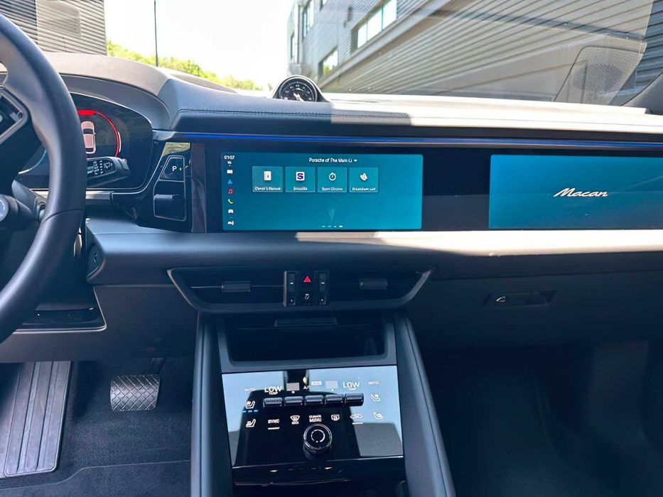 2024 Porsche Macan 4 Electric